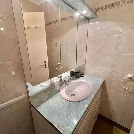 Avec Parking Privatif, Climatisation Et Tv A - Fr-1-716-21 Apartment